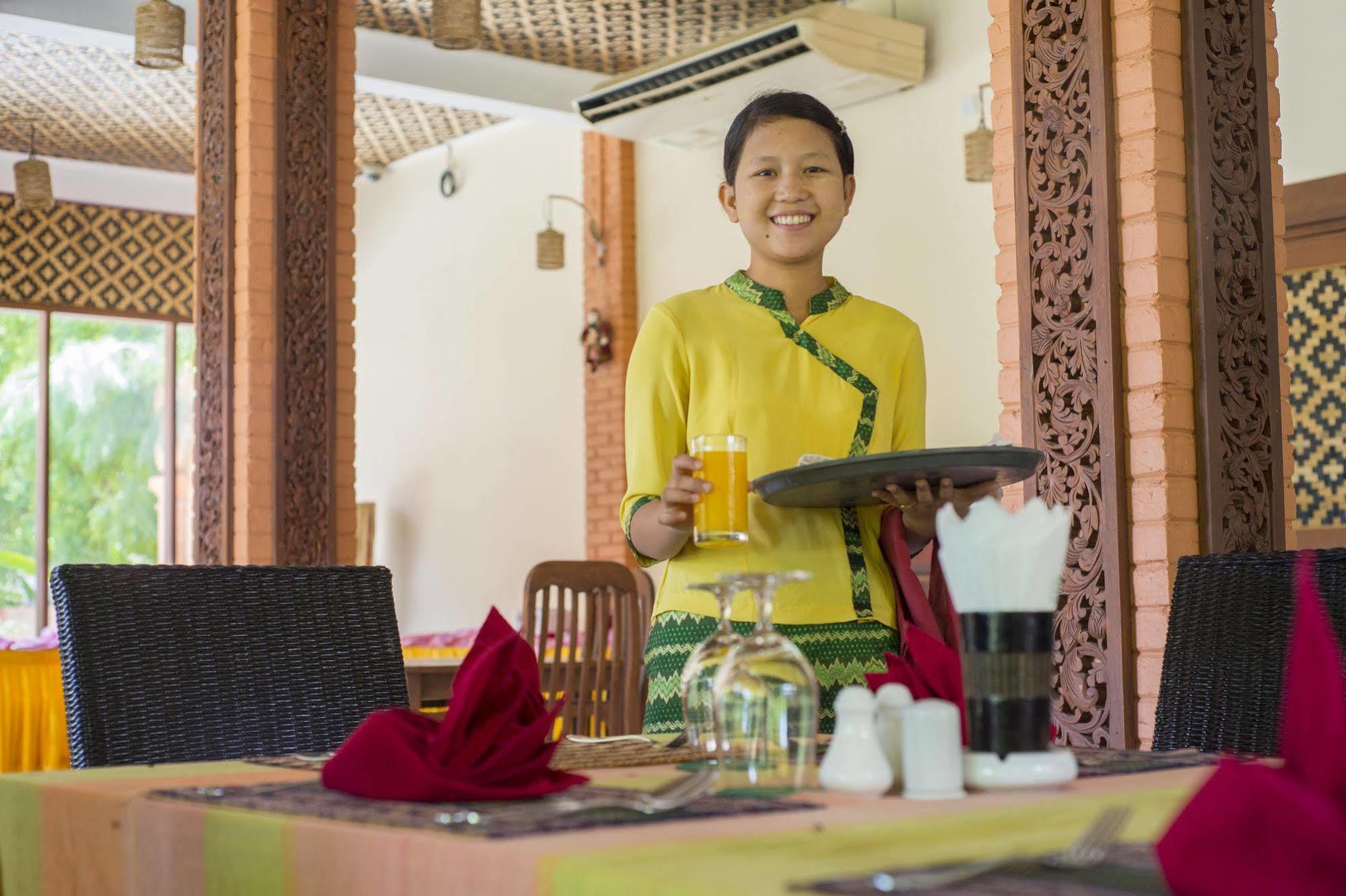 Bawga Theiddhi Hotel Bagan Ngoại thất bức ảnh