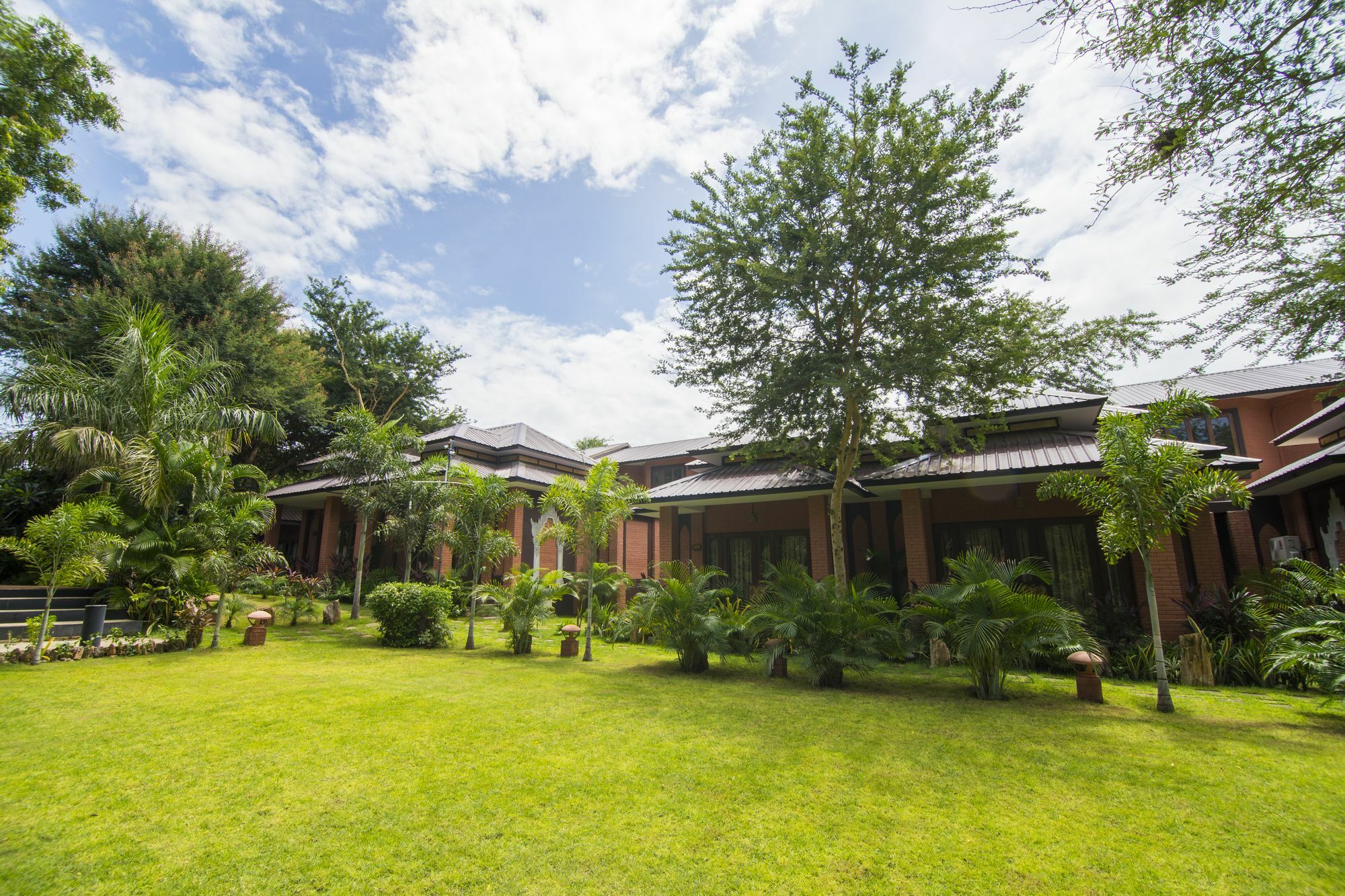 Bawga Theiddhi Hotel Bagan Ngoại thất bức ảnh